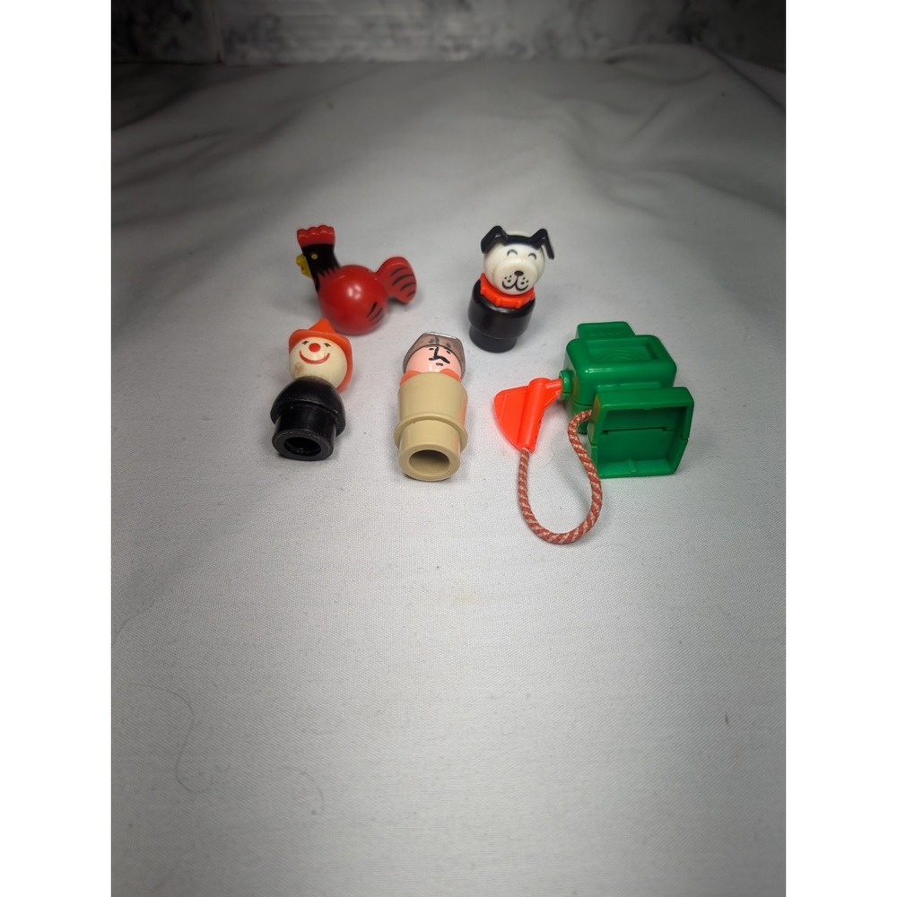 5x Vintage Fisher Price Little People Gas Pump, Rooster, Dog, Clown, Worker